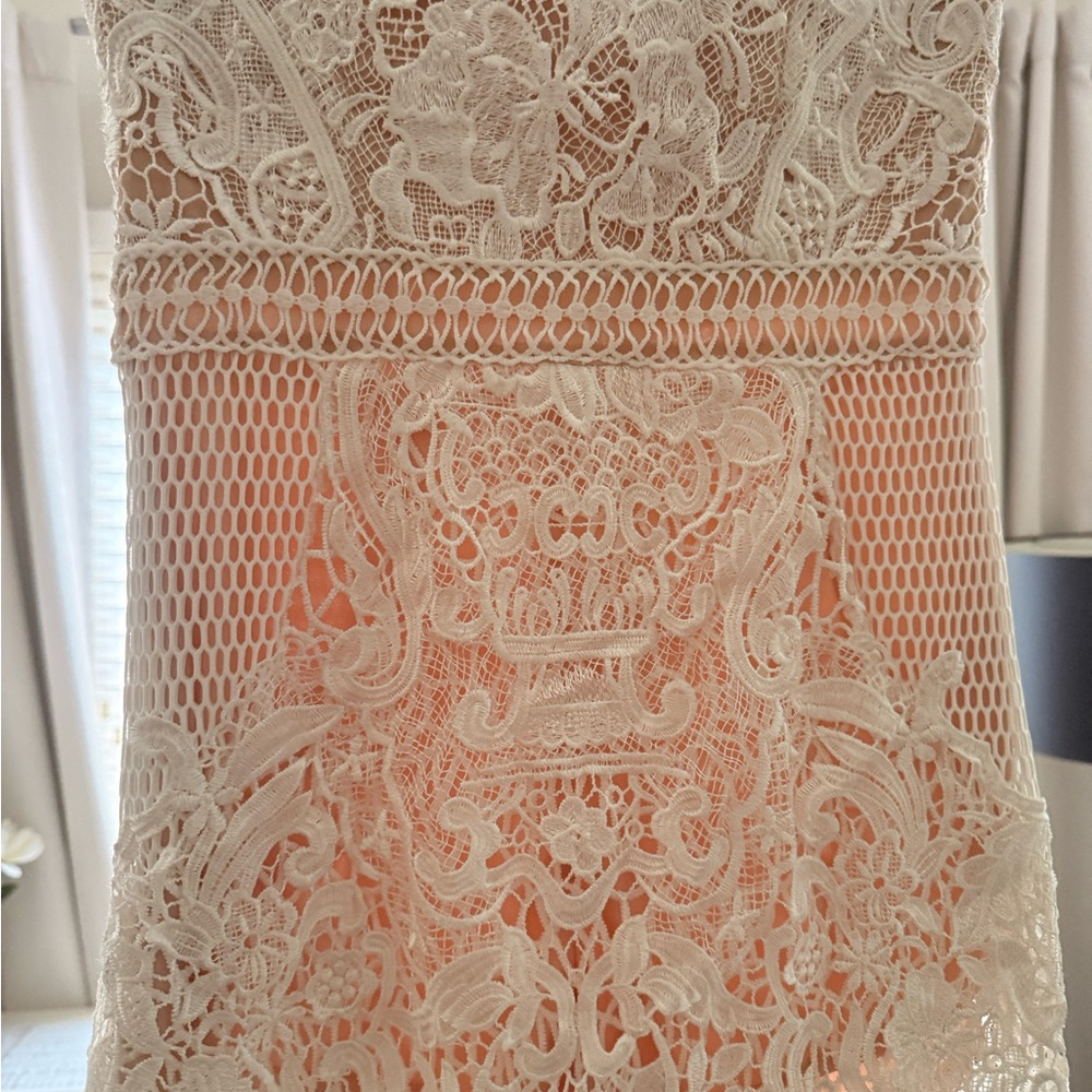 White Lace Crochet Bodycon Dress - Picture 2 of 4